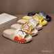 thumbnail image 2 of Pantuflas de Barrio Sésamo de Bob Esponja, 2 of 4