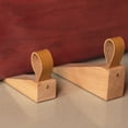 thumbnail image 1 of Tope de puerta de madera, cuñas de puerta antideslizantes de madera maciza, cuña de tope de puerta resistente y duradera, tope de puerta apto para costura inferior de puerta, paquete de 2, 1 of 5