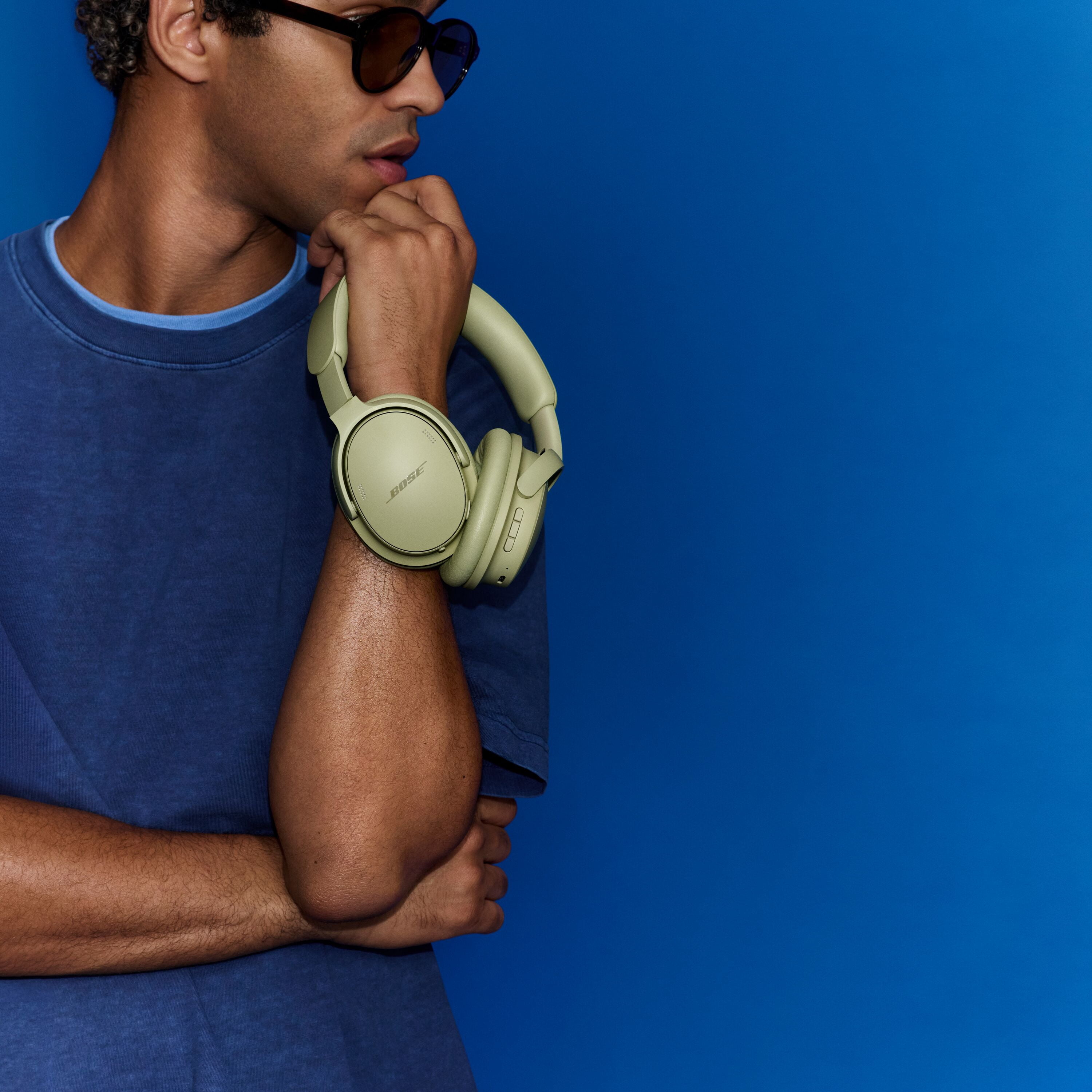 Bose QuietComfort Headphones II, Bluetooth Over Ear Noise Cancelling Headphones, Eucalyptus Geen