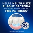 thumbnail image 4 of Dentifrice Crest Gum Detoxify Nettoyage en profondeur, 4 of 13