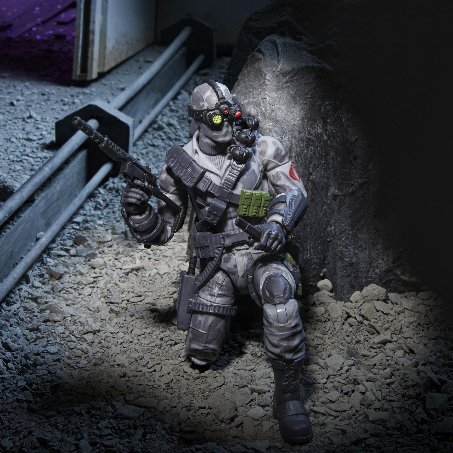 G.I. Joe Classified Series Firefly, Collectible G.I. Joe Action Figure, 84, 6 inch Action Figures For Boys & Girls, With 11 Accessories