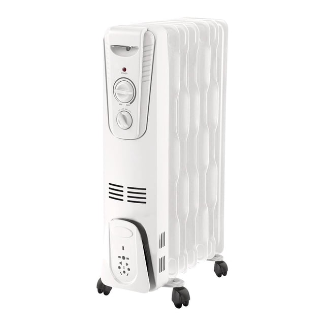 calefactor de aceite atvio oleoeléctrico 1500 w blanco vista frontal de calefactor de aceite blanco con cinco aletas, panel de control con dos perillas giratorias y luz indicadora, ruedas para fácil transportación, rejillas de ventilación y compartimento para cable; protección contra sobrecalentamiento; suele usarse también para calentar espacios pequeños o talleres.