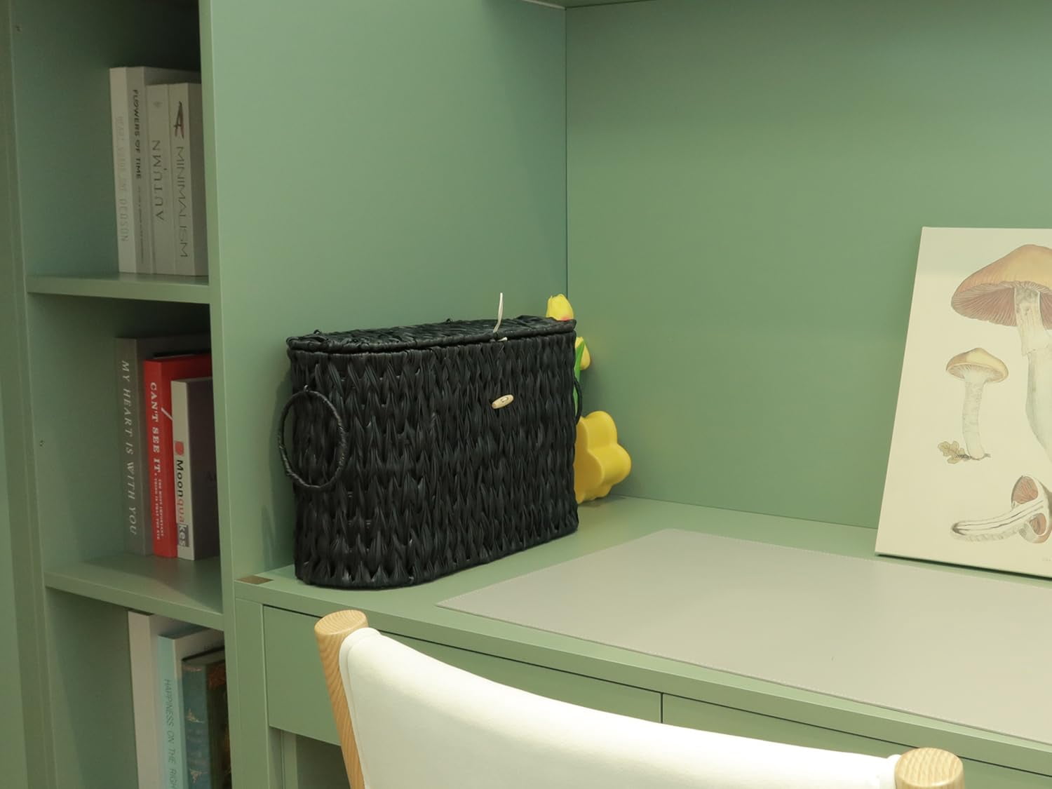 Black Wicker Toilet Paper Storage Basket with Lid