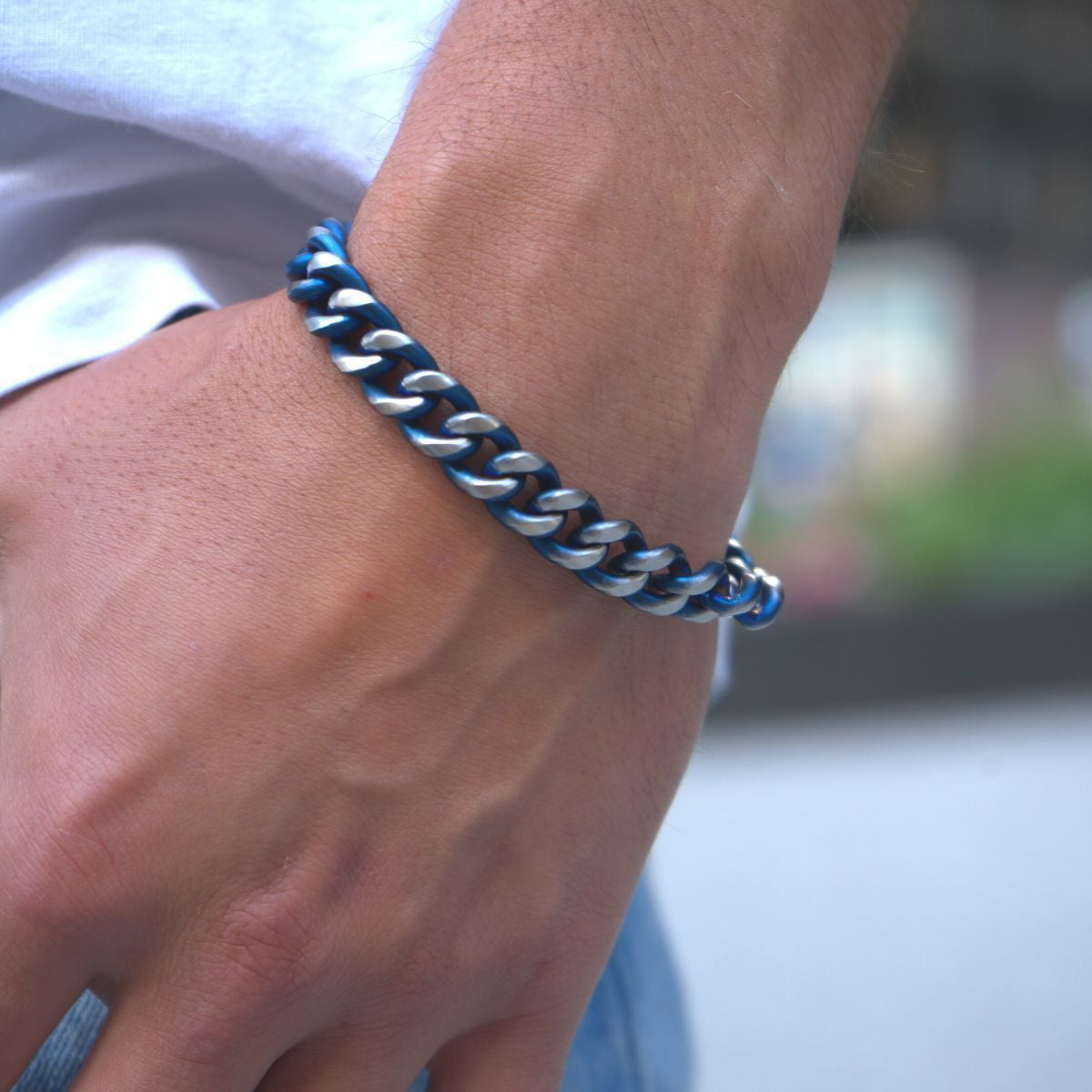 Metro Jewelry Men's Stainless Steel Thick Two Tone Curb Chain Bracelet with Blue Ion Plating and Lobster Clasp - 8.5 Inches Long