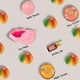 thumbnail image 5 of Set de regalo Bath & Body Lily Roy de 20 piezas con collar y más, 5 of 9
