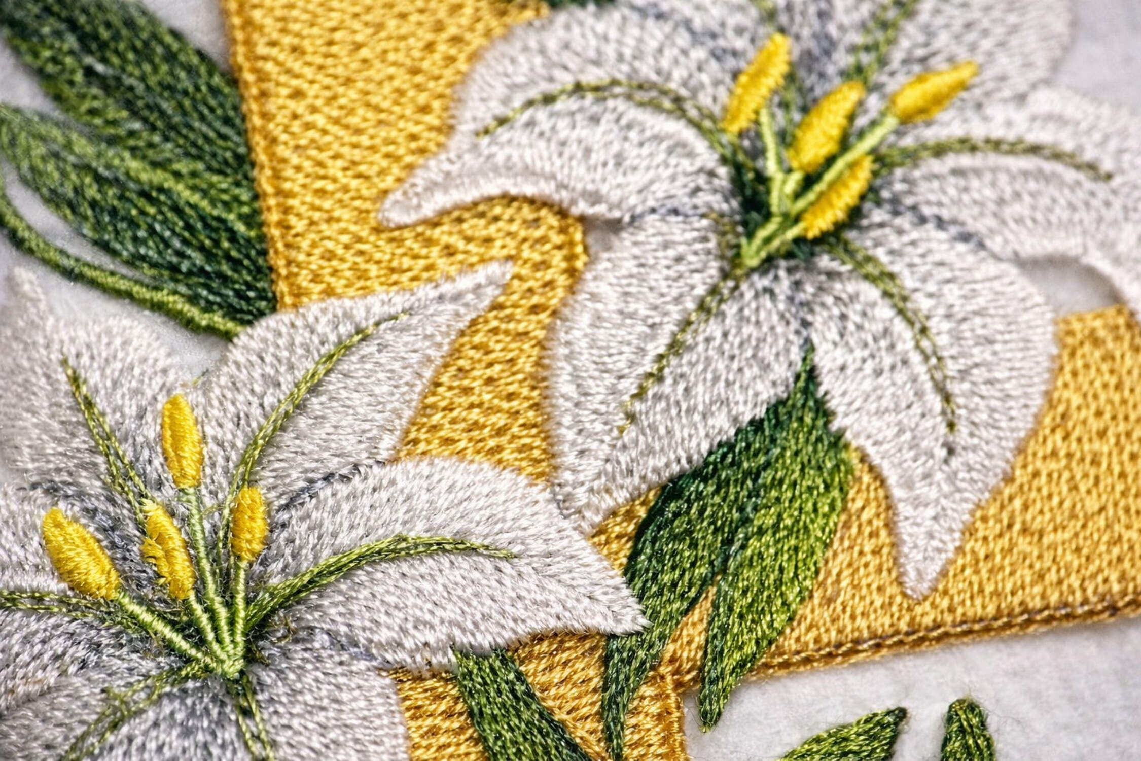 Beyond Vision Custom Elegant Lilies and Cross Embroidered Iron on/Sew Patch [ 5 "(w) x 7.79"(h) ]