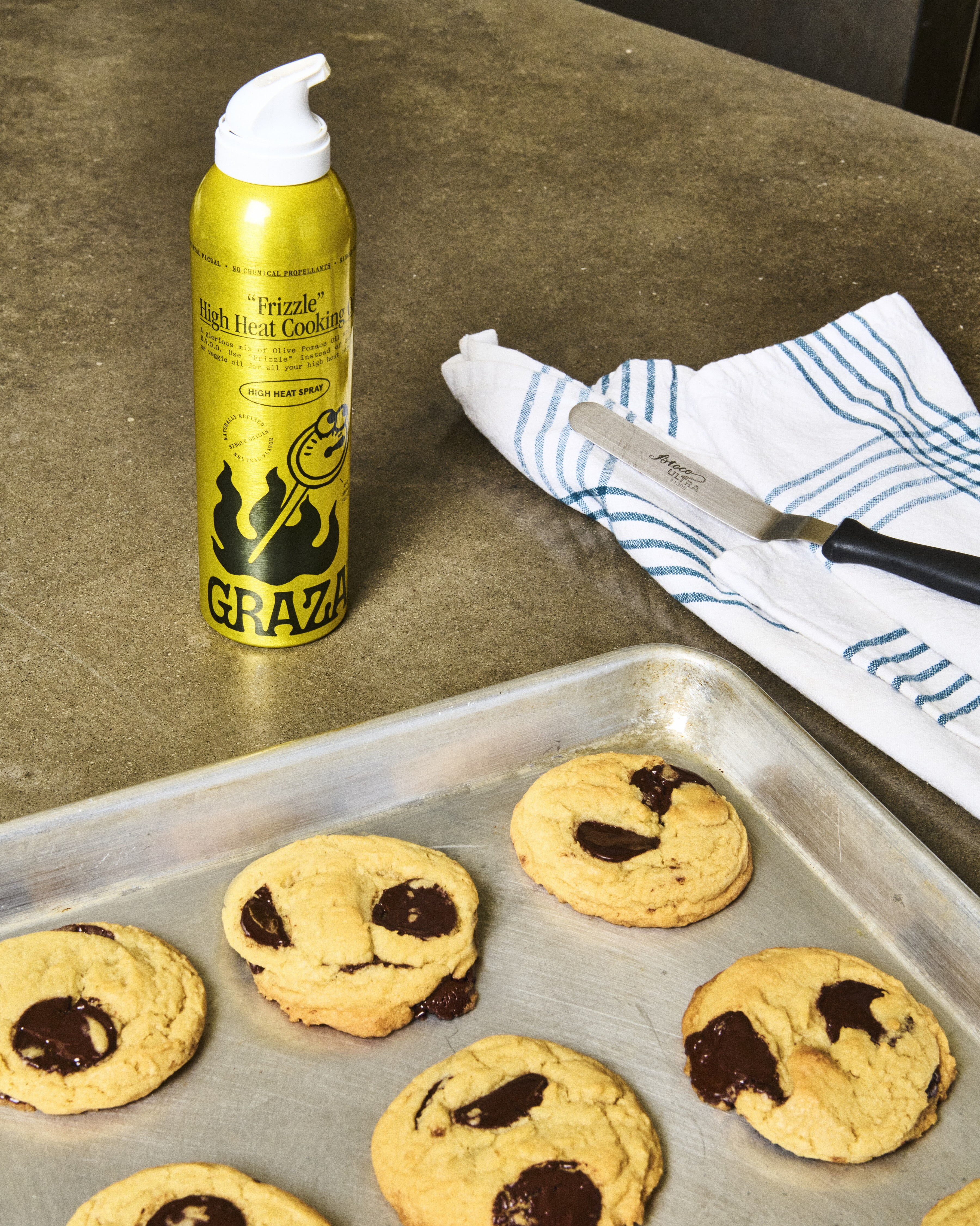 Graza, Frizzle High Heat Cooking Spray, 5oz, Neutral Olive Oil
