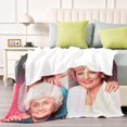 thumbnail image 4 of Las Chicas de Oro anti-pilling, suave, ligera, esponjosa y acogedora de lujo para hogar y cocina – Perfecta para niños y adultos,70X110cm, 4 of 6