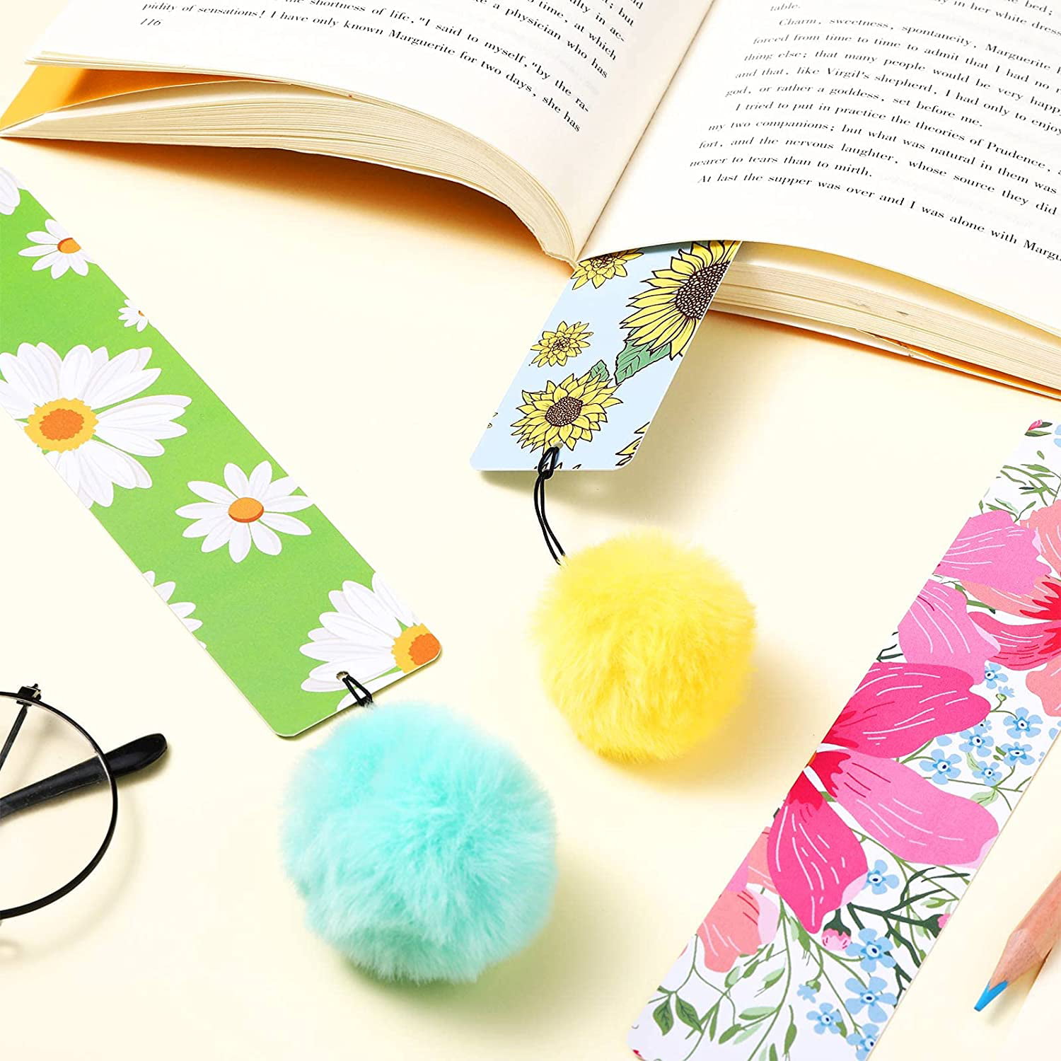 NEW 24 LAVENDER SCENTED BOOKMARKS PARTY FAVOR SCHOOL CLASSROOM REWARDS 