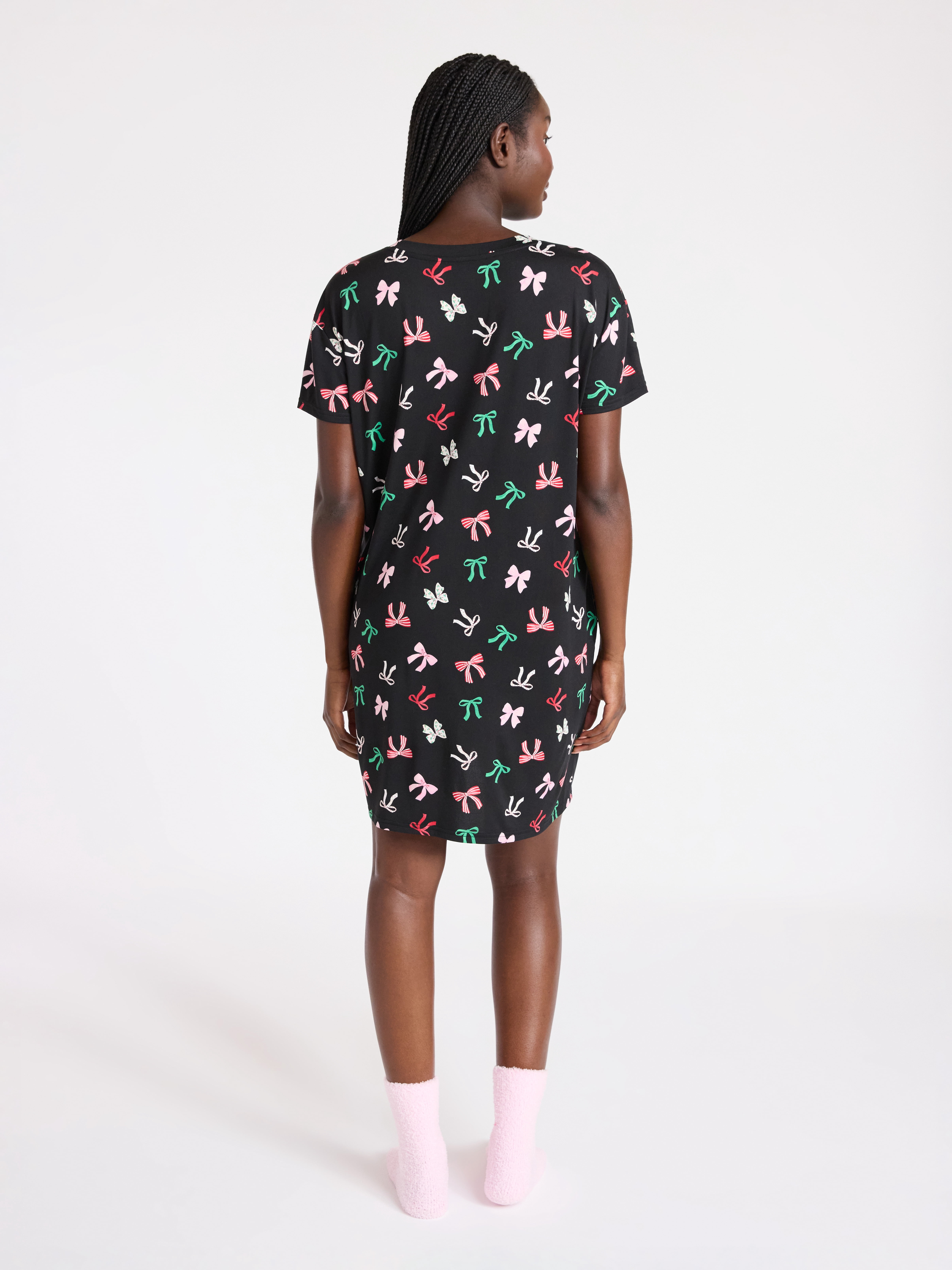 Joyspun Women's Dreamy Soft Collection Sleepshirt with Short Sleeves, Sizes S/M-2X/3X