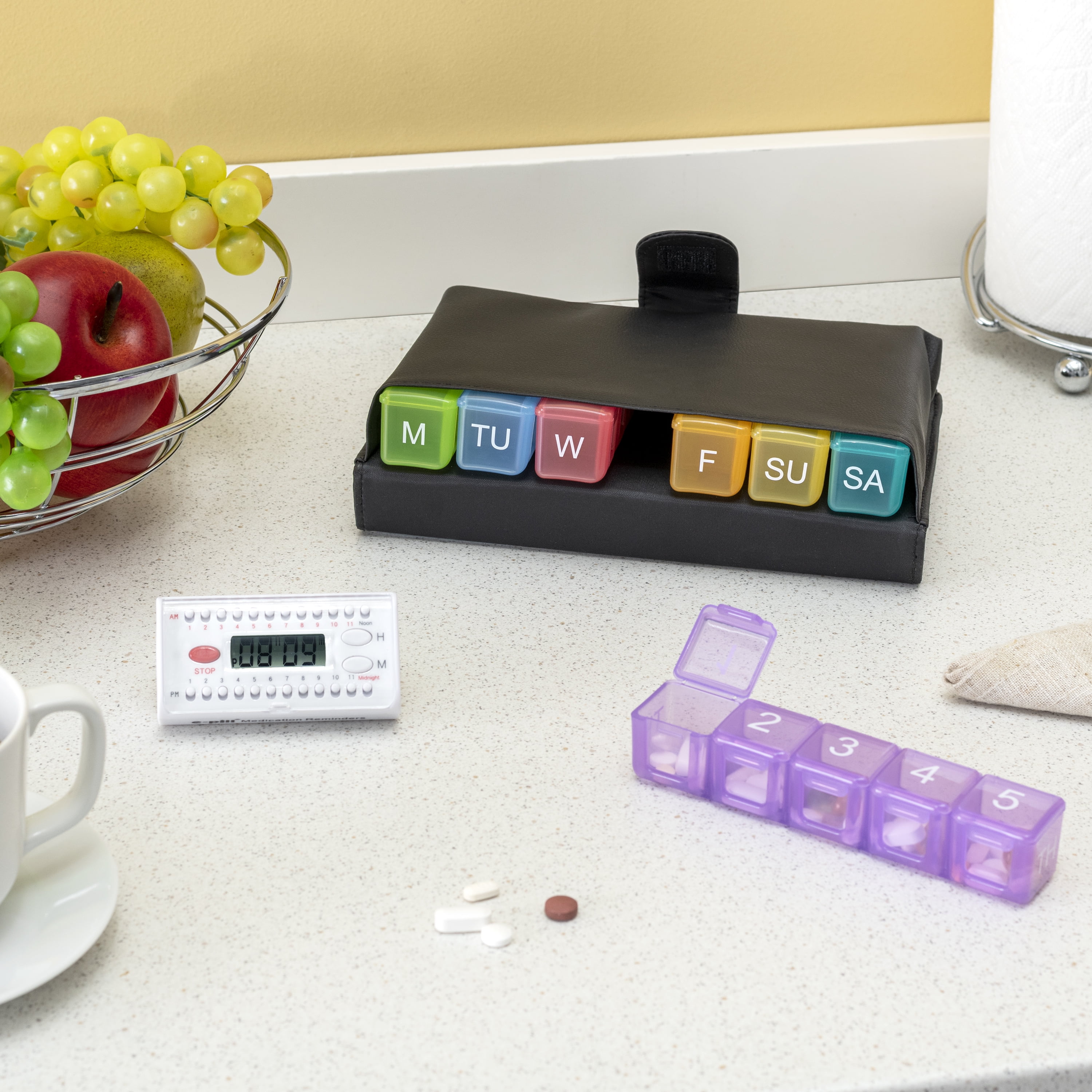 e-pill 5 Times a Day x 7 Day Large Weekly Pill Organizer - with Discreet Case and Reminder