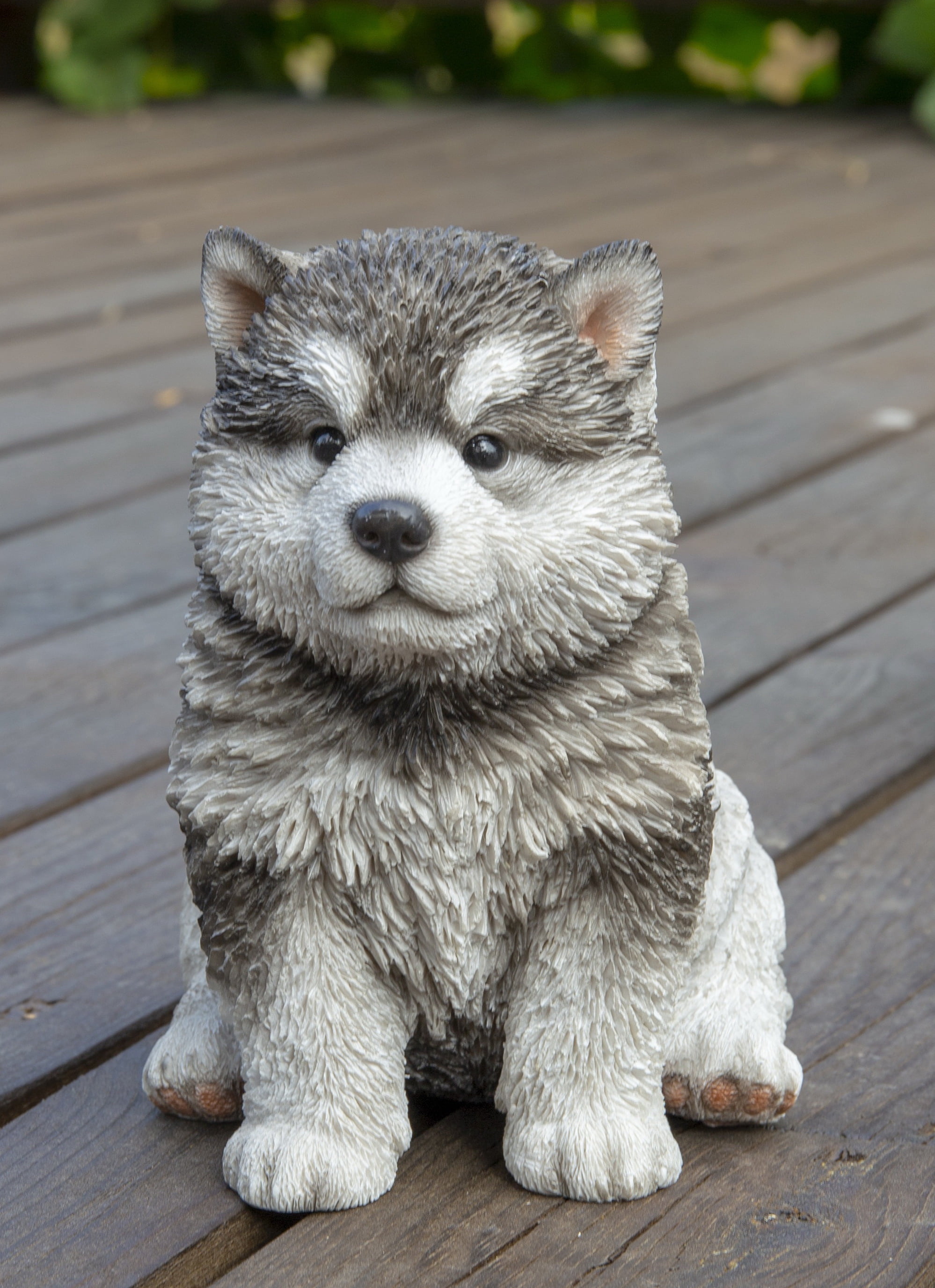 malamute statue