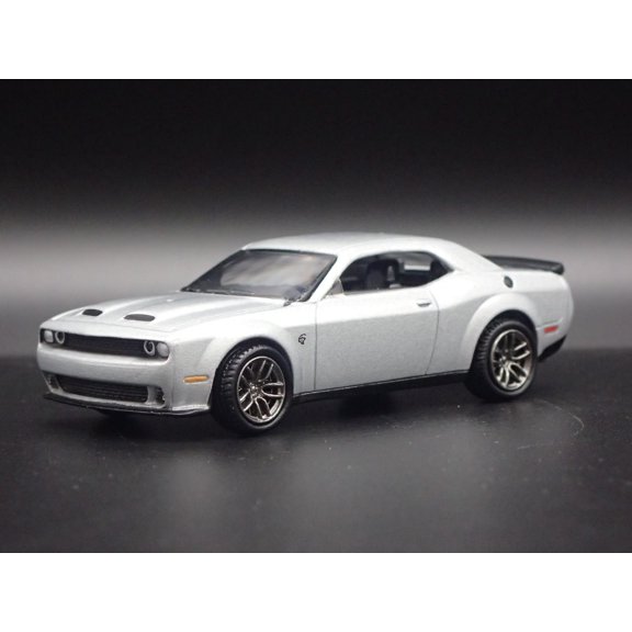(Open Box) 2019 19 DODGE CHALLENGER SRT HELLCAT REDEYE 1/64 SCALE DIORAMA DIECAST MODEL CAR