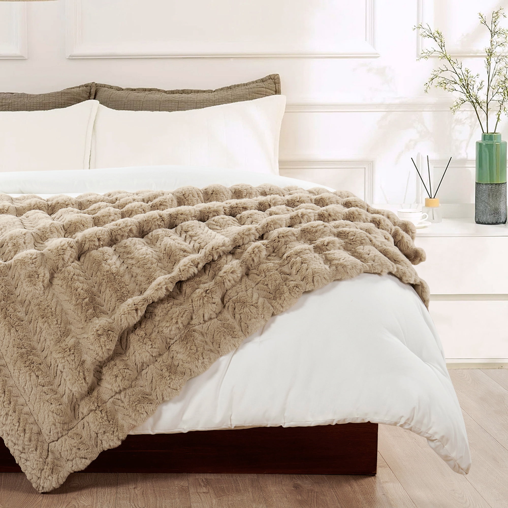 Home Soft Things Tread Pattern Faux Fur Throw Blanket with Micromink Back, Luxury Soft Cozy Plush Fluffy Fuzzy Reversible Thick Warm Throw Blanket, 60x70 inches, Light Taupe