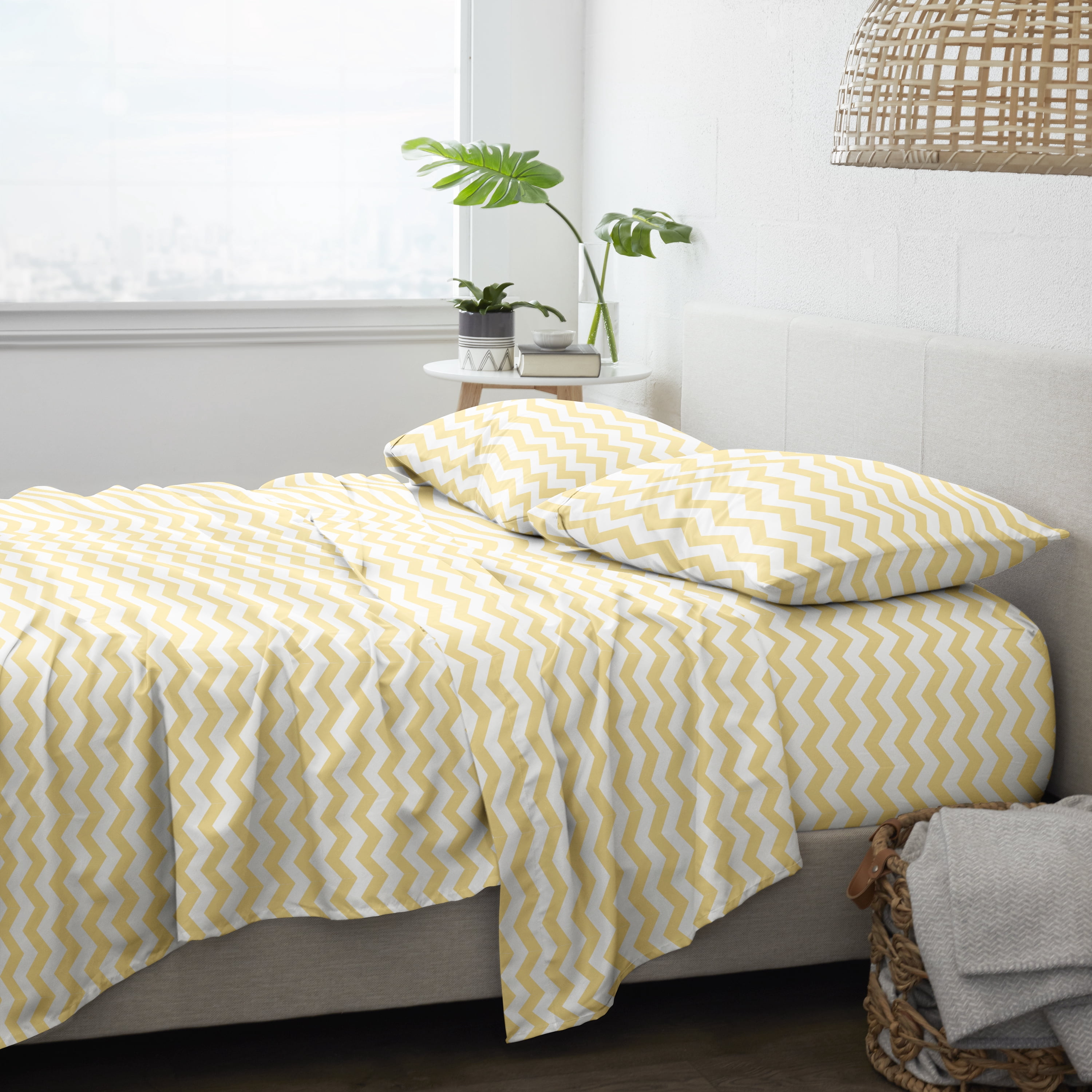 Noble Linens 3 Piece Pattern Microfiber Bed Sheets Set, Yellow Arrow, Twin