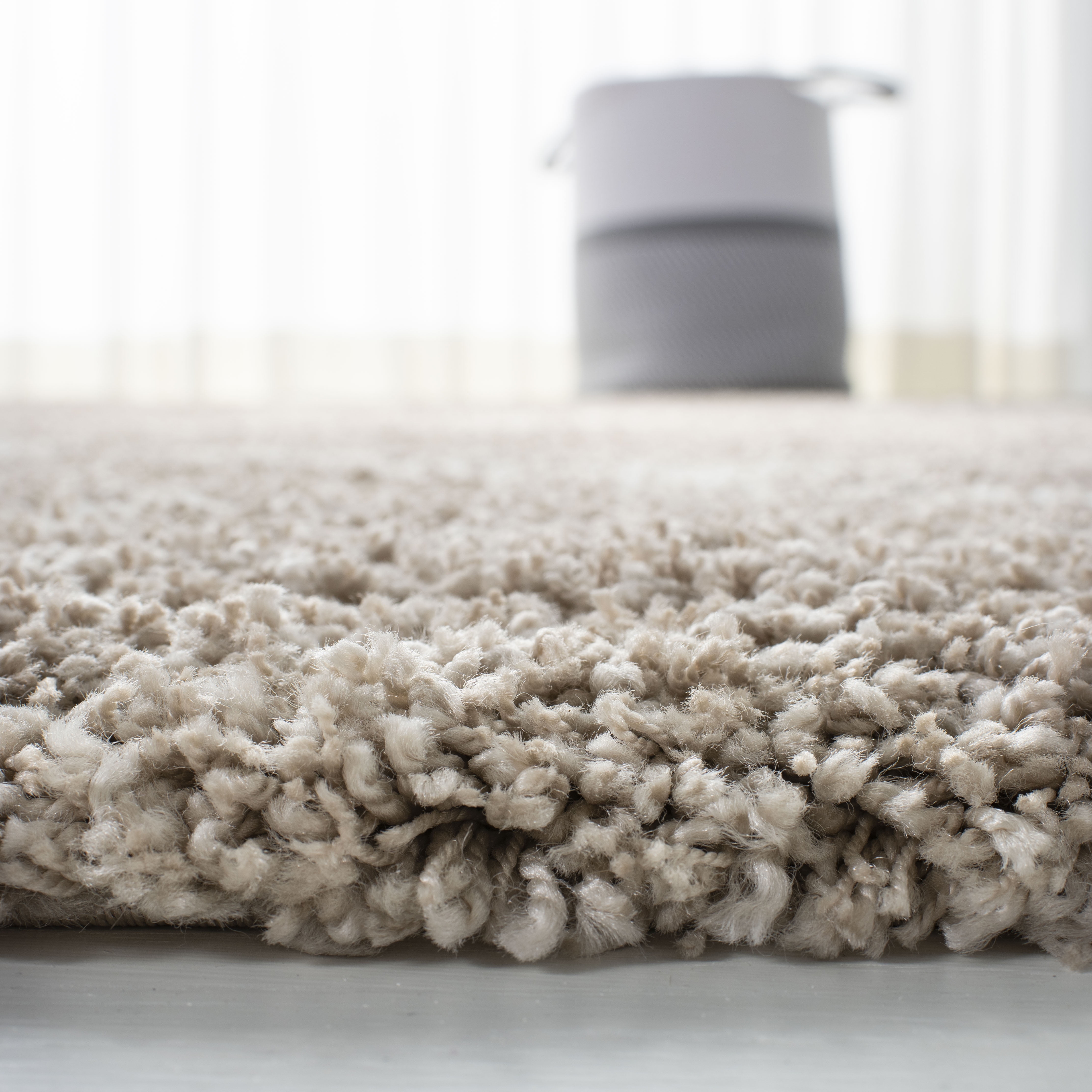 SAFAVIEH Hudson Amias Plush Geometric Shag Runner Rug, Beige/Ivory, 2'3" x 22'