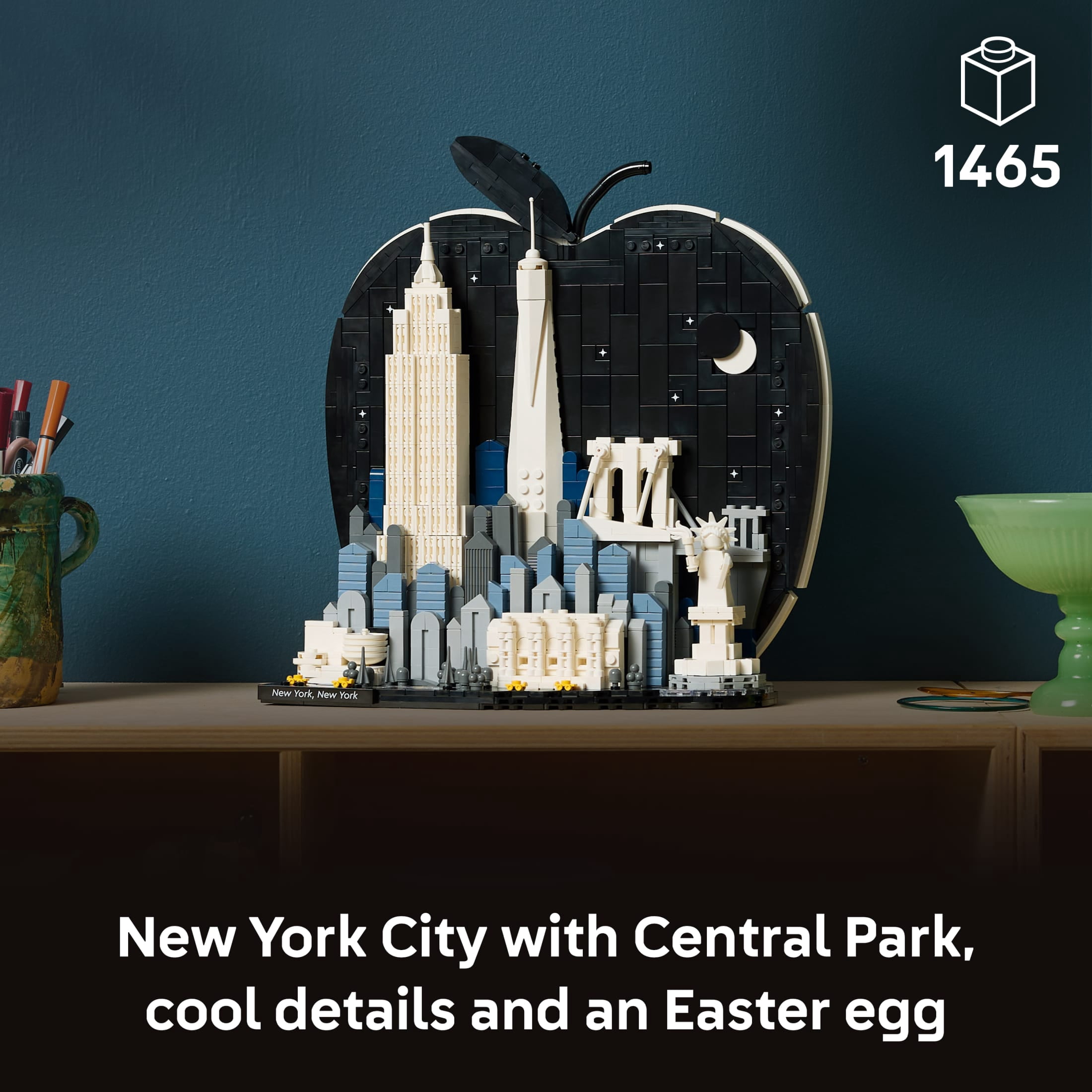 LEGO Architecture New York City – The Big Apple Building Set for Adults, Ages 18+ - Home Decor for Bedroom, Office or Desk - Gift for Men & Women - 21066