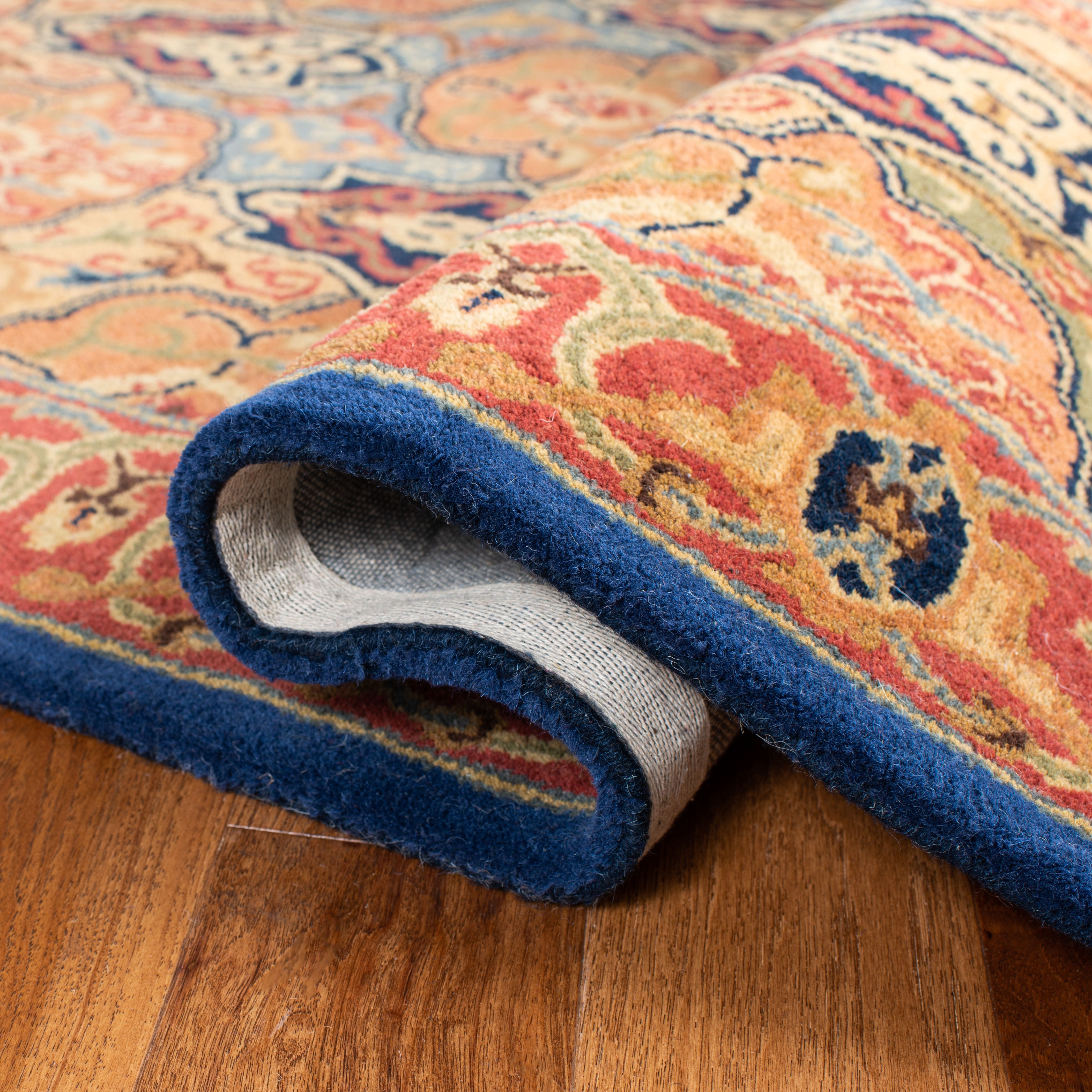 SAFAVIEH Heritage Tamaya Floral Area Rug, Blue/Red, 4' x 6'