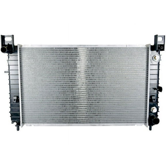 Radiator - Compatible with 2000 - 2004 Chevy Suburban 1500 2001 2002 2003