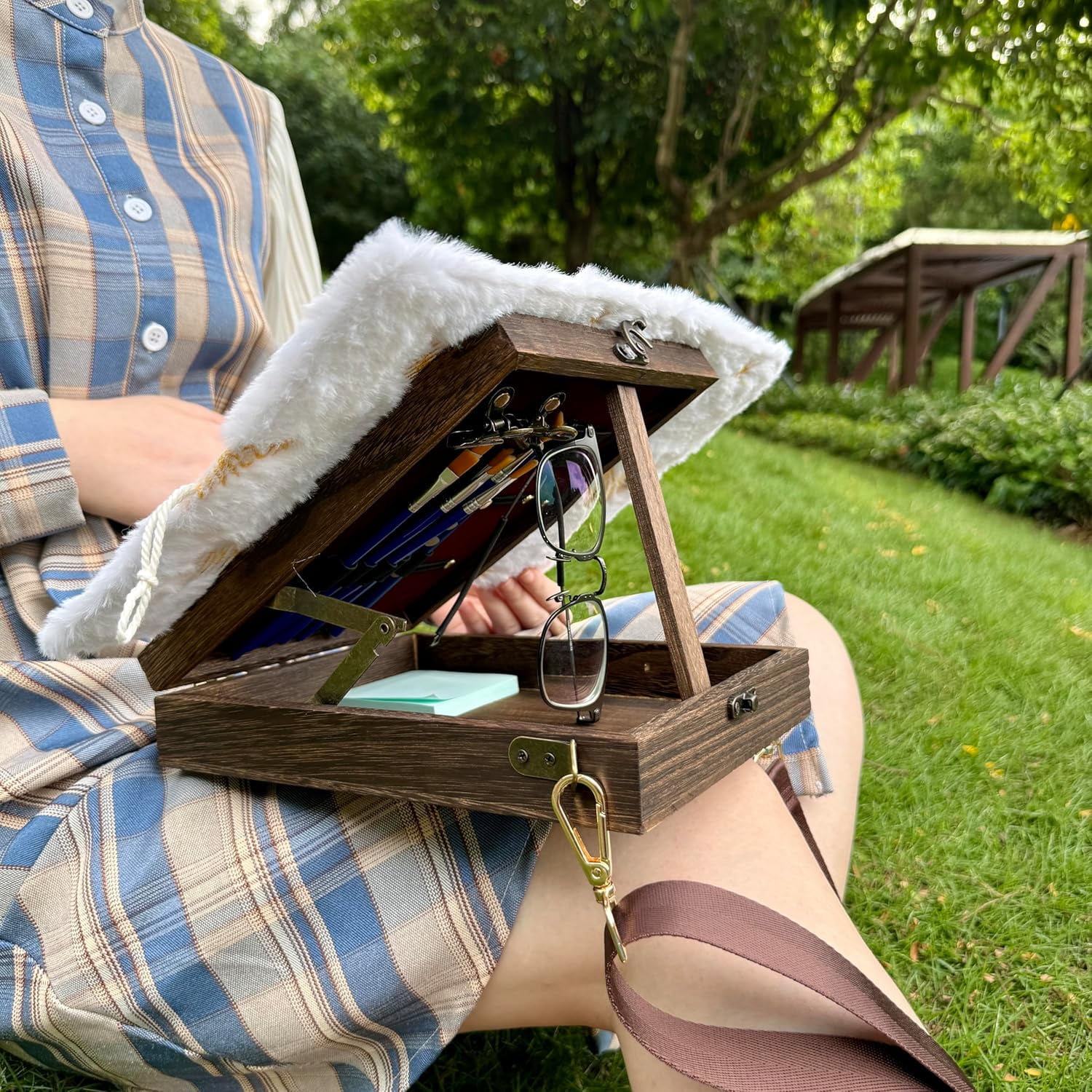Handmade Wooden Writers Messenger Box Bag, Retro Crossbody Sketch Tool Organizer with Adjustable Strap, Portable Artist Storage Case for Brushes, Pens & Outdoor Painting