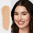 thumbnail image 3 of Sérum teinté Revlon Illuminance™, Procure une couvrance légère et modulable, 3 of 4