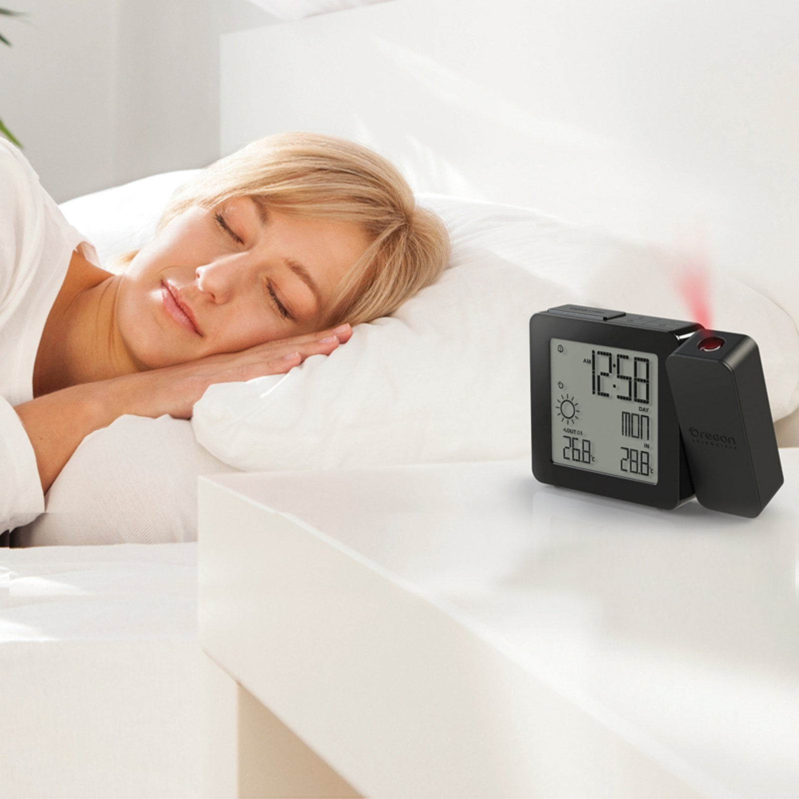 Oregon Scientific EW98 Elements Atomic Projection Alarm Clock with Indoor/Outdoor  Thermometer 