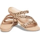 thumbnail image 2 of Sandalias Kadee II para Mujer Crocs Estampado Leopardo Talla 11, 2 of 7