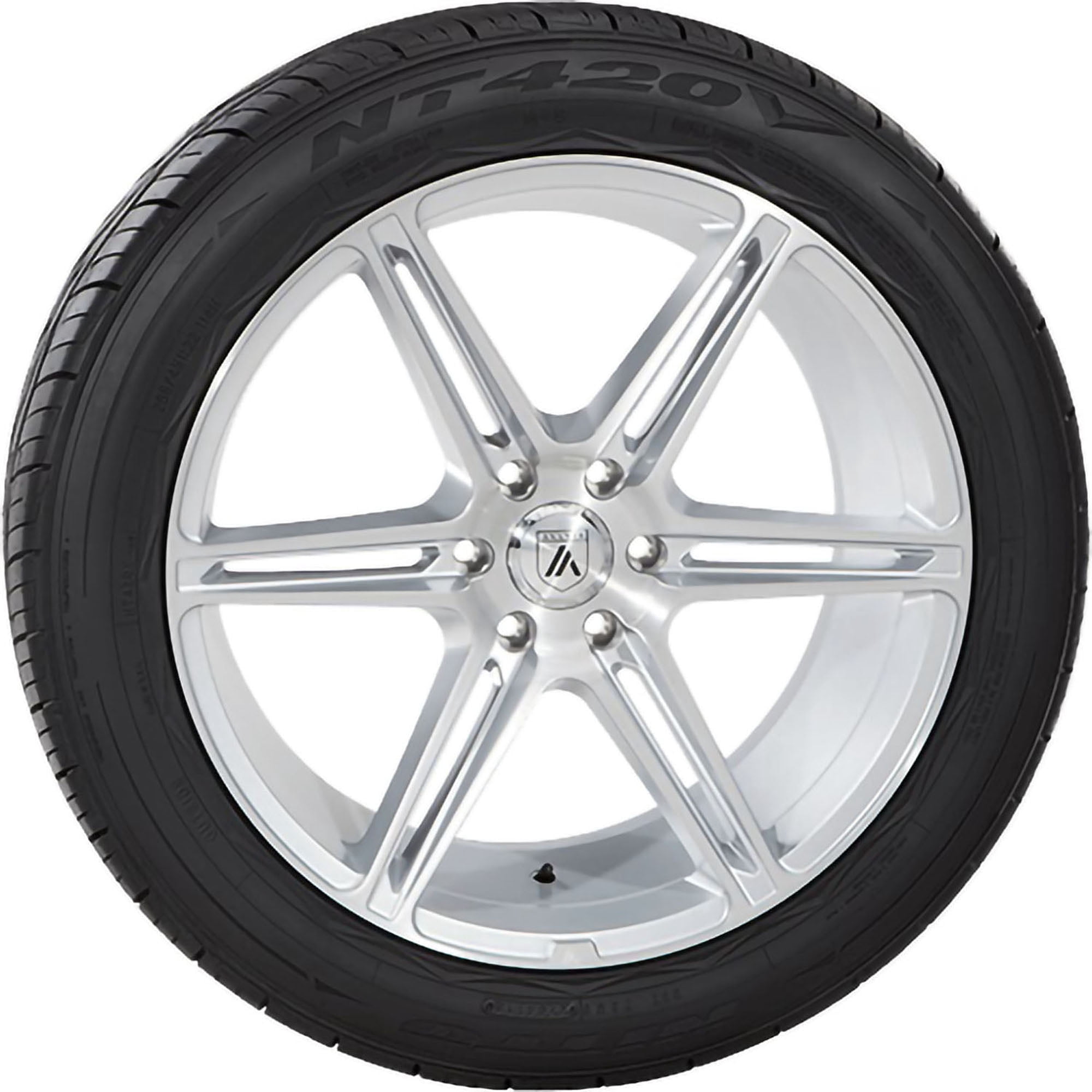 Nitto NT420V 295/45R20XL 114V Light Truck & SUV Tire
