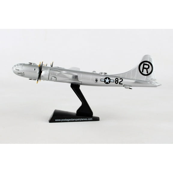 Daron Worldwide Trading 5388 1:200 B-29 Superfortress Enola Gay Aircraft