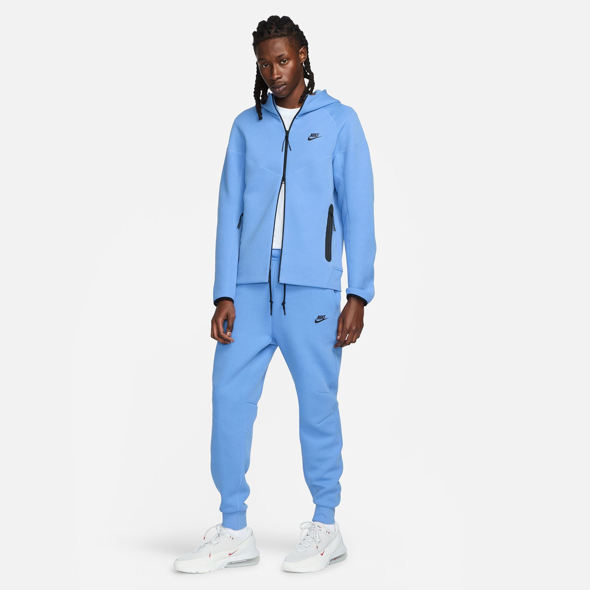 slim fit nike tech