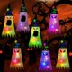 thumbnail image 4 of Decoraciones de Halloween, manga de viento fantasma con sombrero, luz LED, bandera espeluznante colgante, serpentina de viento para accesorios de fiesta en el patio interior y exterior, ojo de demon, 4 of 5