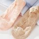 thumbnail image 3 of Calcetines de verano antideslizantes para mujer, calcetín Invisible de encaje de algodón transpirable, Sexy, fino, fresco, a la moda, 3 pares, 3 of 5