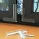 thumbnail image 3 of Almohadilla de Colisión En Ángulo Recto para Puertas, Mesas de Centro, Muebles de Tv, Escritorios y Seguridad para Bebés. Protector de Esquinas Suave con Reverso Adhesivo, Paquete de 1., 3 of 7