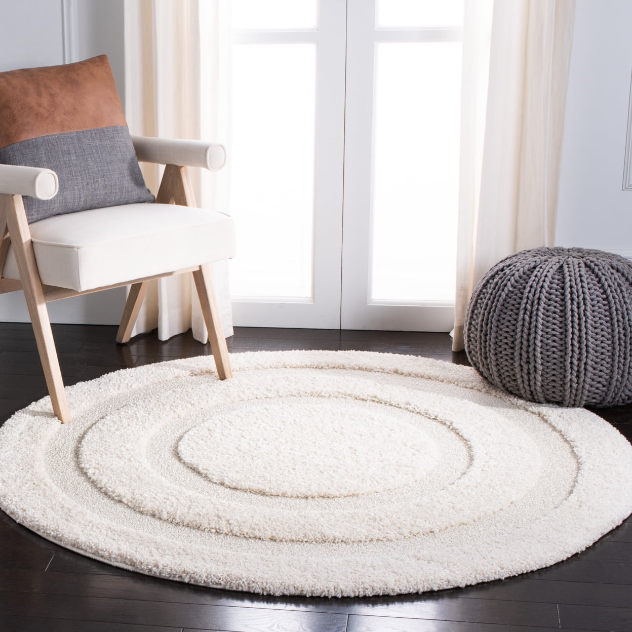 SAFAVIEH Florida Mason Bordered Shag Area Rug, Cream, 4' x 4' Round