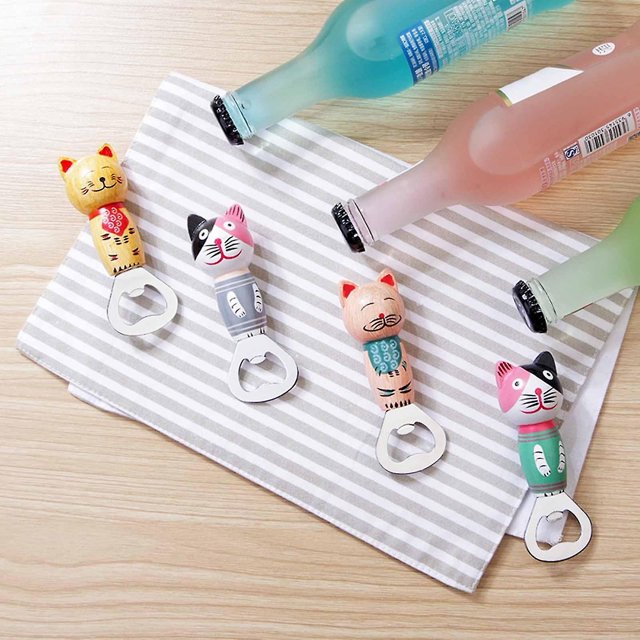 Abrebotellas Patrón de dibujos animados Abrebotellas magnético de 4 colores que ahorra trabajo para el hogar