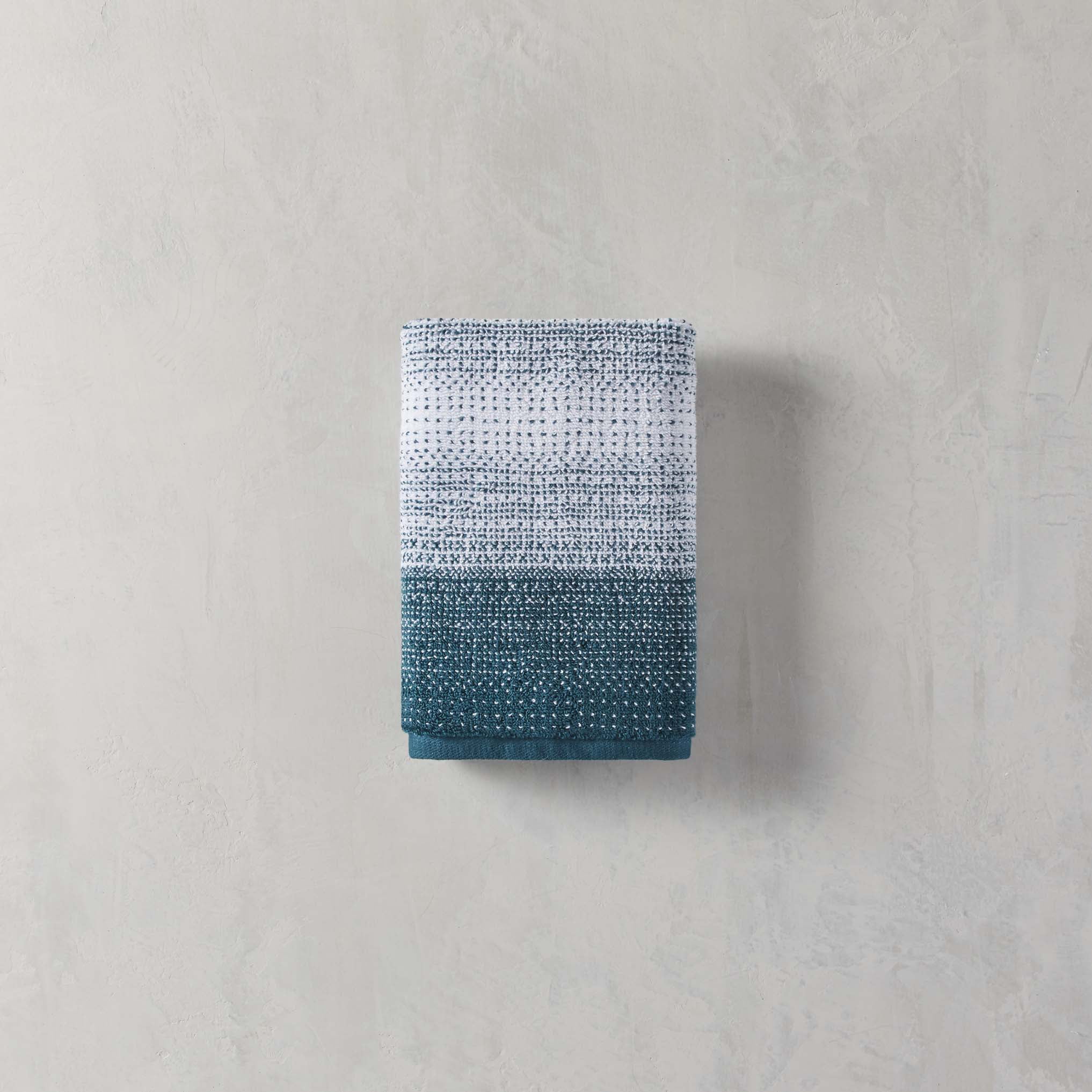 Better Homes & Gardens Signature Soft Heathered Hand Towel, Teal Rain