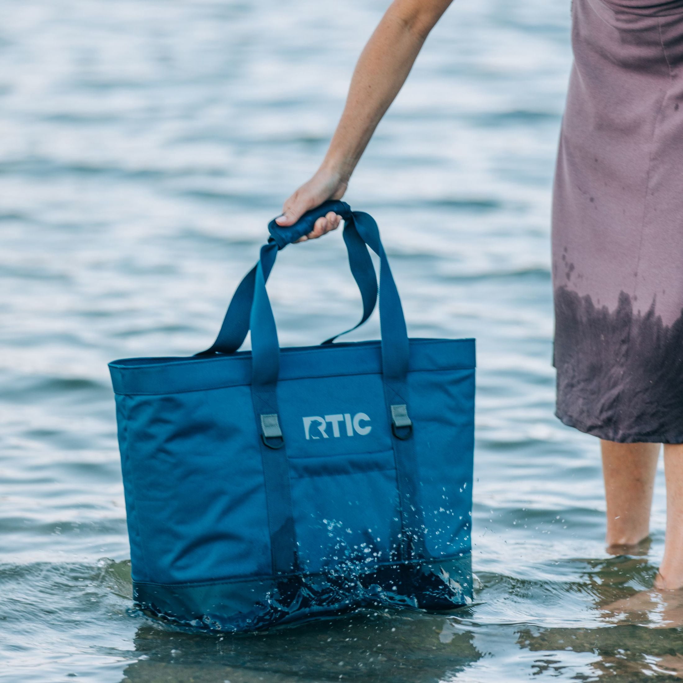 RTIC 58-Can, 35 Ltr, Insulated Tote Bag, Cooler Bag with Leak-Free Interior, Black