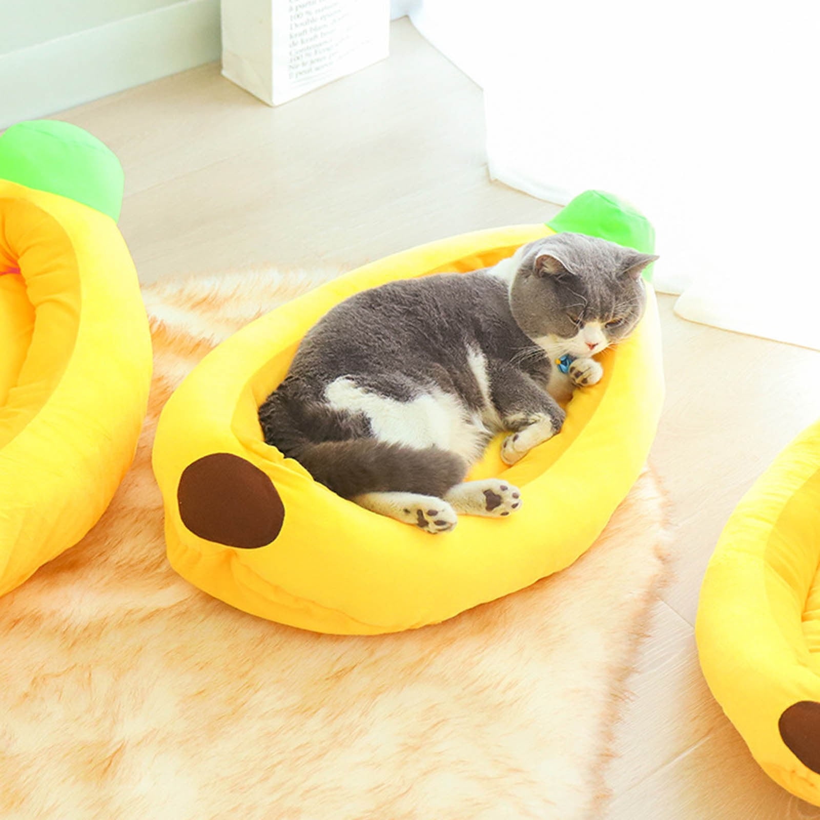 Banana Pet Bed, Washable Warming Plush Cat Bed Indoor Small Cat Dog House Calming Cat Mat Cozy Puppy Sleeping Bed All Season Pet Supplies with Removable Cushion