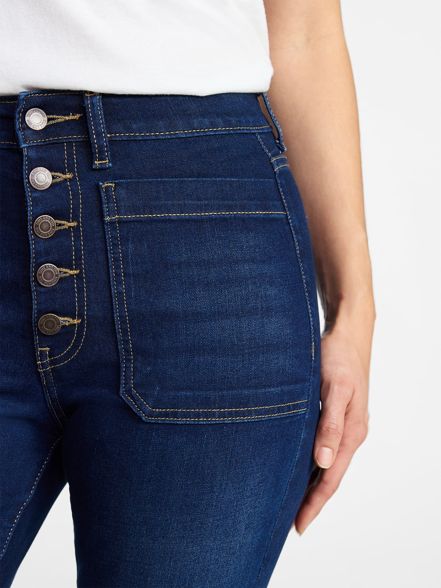 Time and Tru Women's Patch Pocket Flare Jeans, 31" Inseam, Sizes 0-22