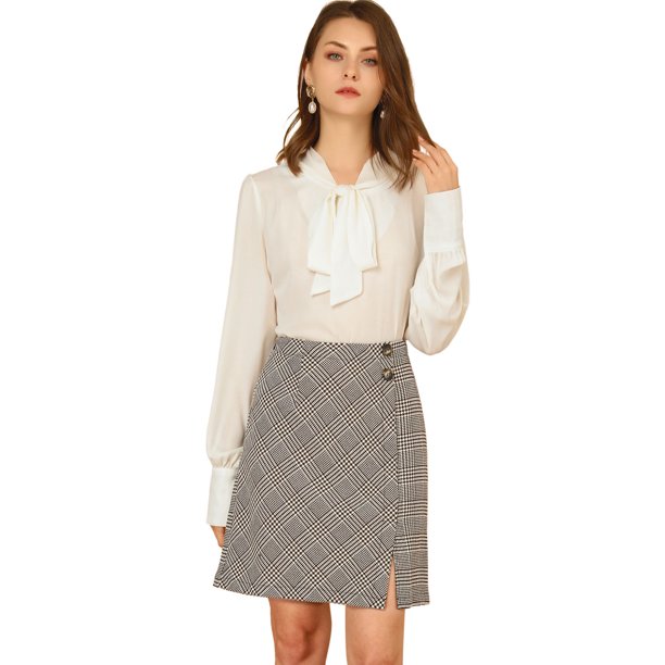 Asymmetrical houndstooth outlet skirt