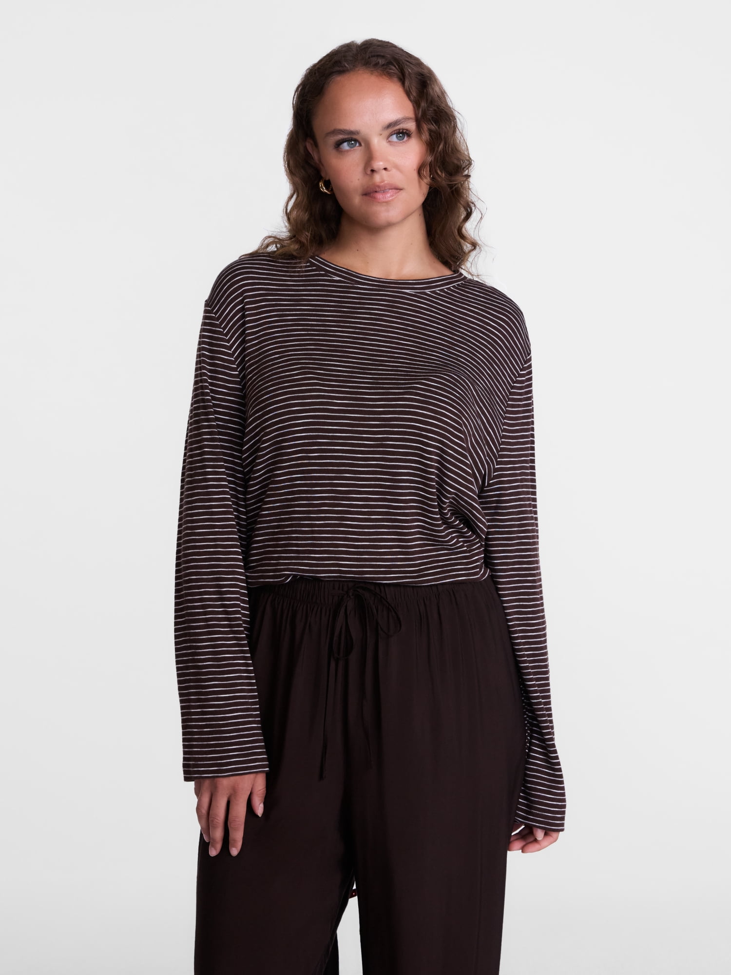 Scenario Women's Oversized Tee with Long Sleeves, Sizes XS-XXXL