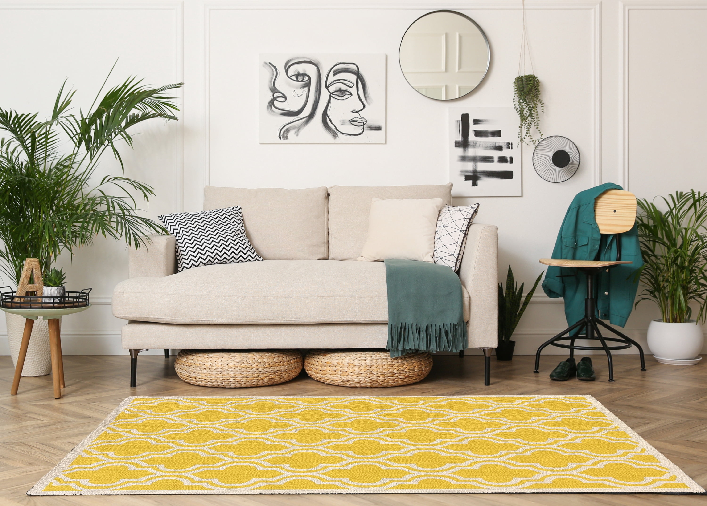 Linon Silhouette Quatrefoil Hand Hooked Wool 5'x7' Rug in Yellow