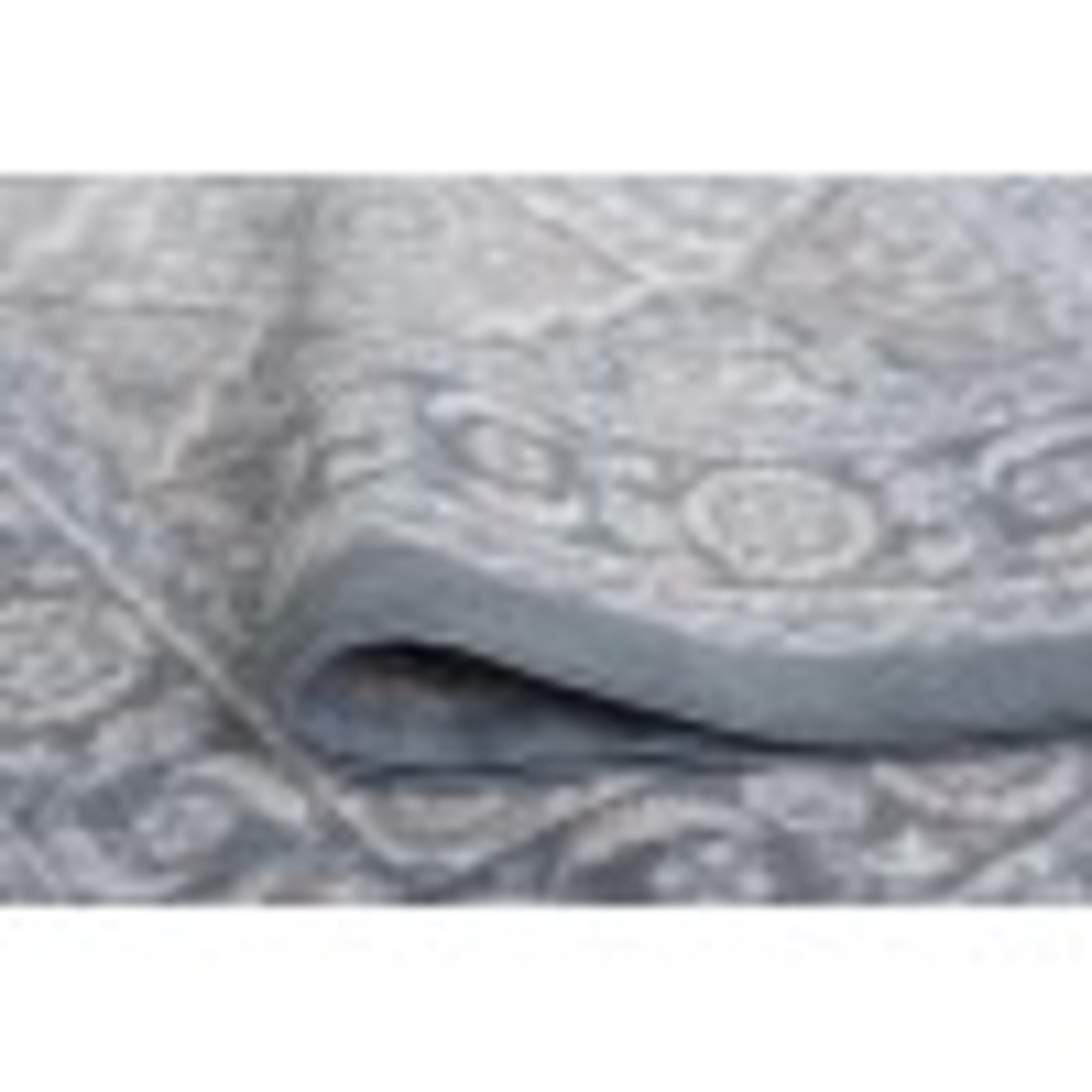 Hampton Traditional 8' Round Gray and Cream Polypropylene Indoor Area Rug