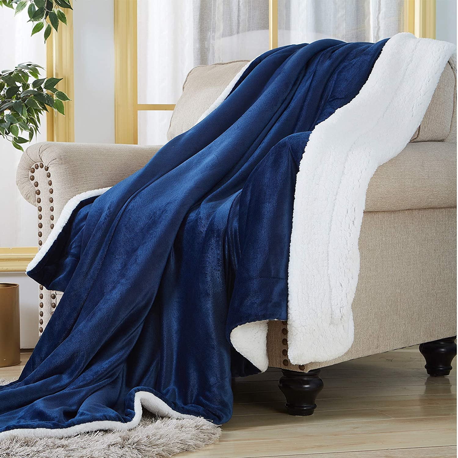 Htooq Sherpa Fleece Throw Blanket Double Sided Super Soft Luxurious Plush Blanket King Size Navy Blue Other