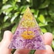 thumbnail image 1 of Mini pirámide de cristal natural, generador de energía, cuarzo, amatista, curación espiritual, cristal, chakra, pirámide de resina, 1 of 6