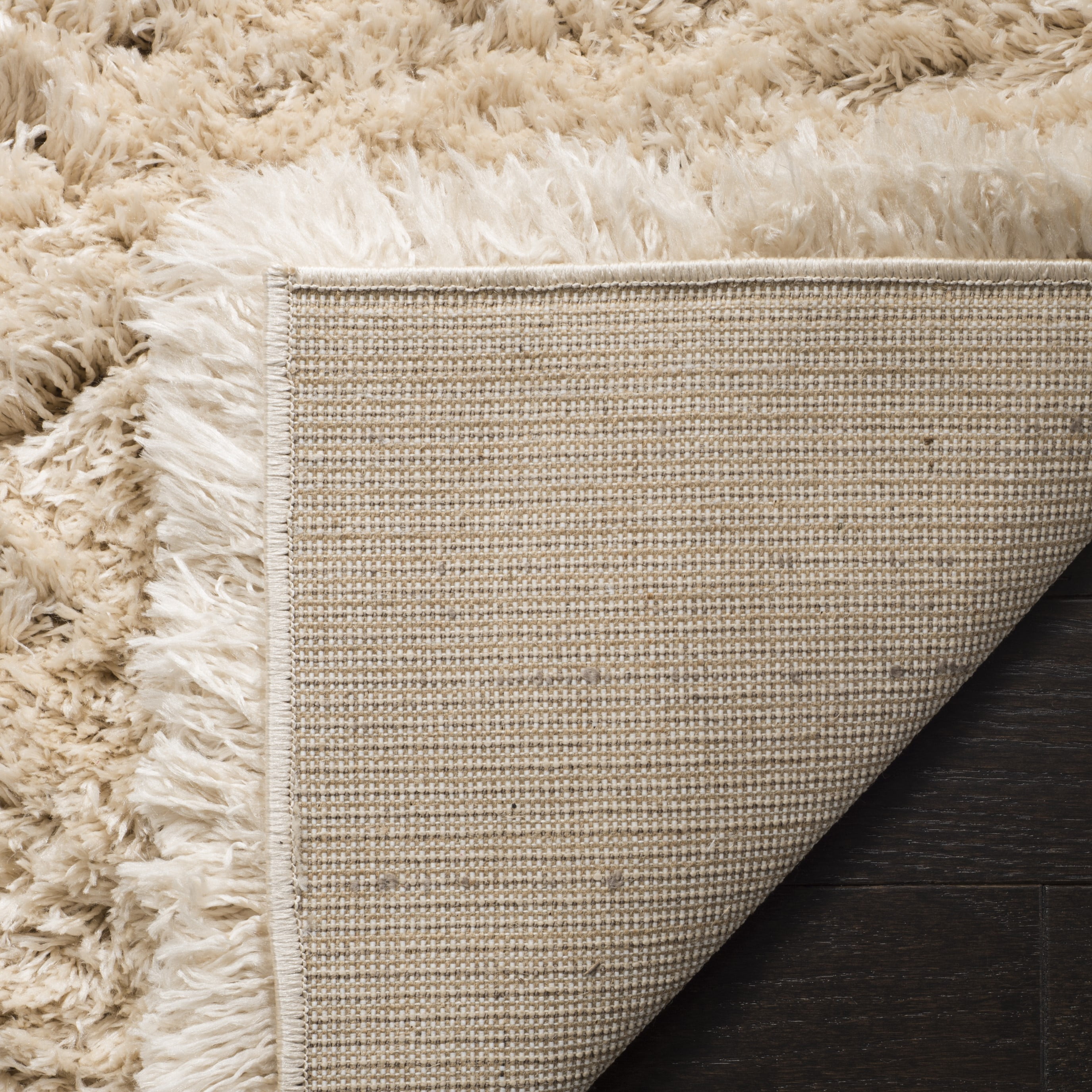 SAFAVIEH Polar Abbot Solid Shag Area Rug, Light Beige, 4' x 6'