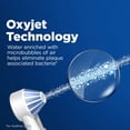 thumbnail image 2 of Water Flosser Oral-B Advanced inalámbrico con 2 boquillas, 2 of 4