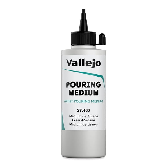 Vallejo Pouring Medium - 200 ml