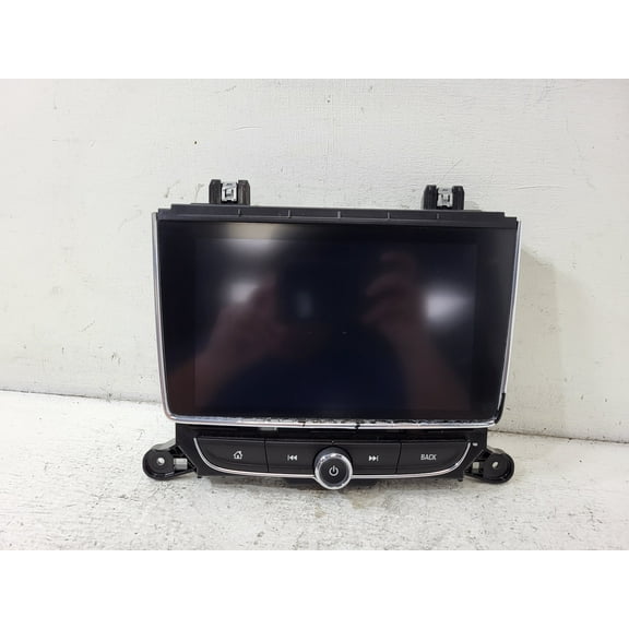 Pre-Owned 2019 Buick Encore Radio Control Panel w/ Display Screen OEM LKQ - Verify Specific Vehicle Fitment In Description - (Good)
