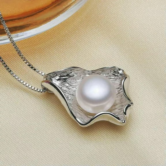 K-KED 9-10mm Natural Akoya Freshwater Pearl Leaf Pendant Necklace AAA -White